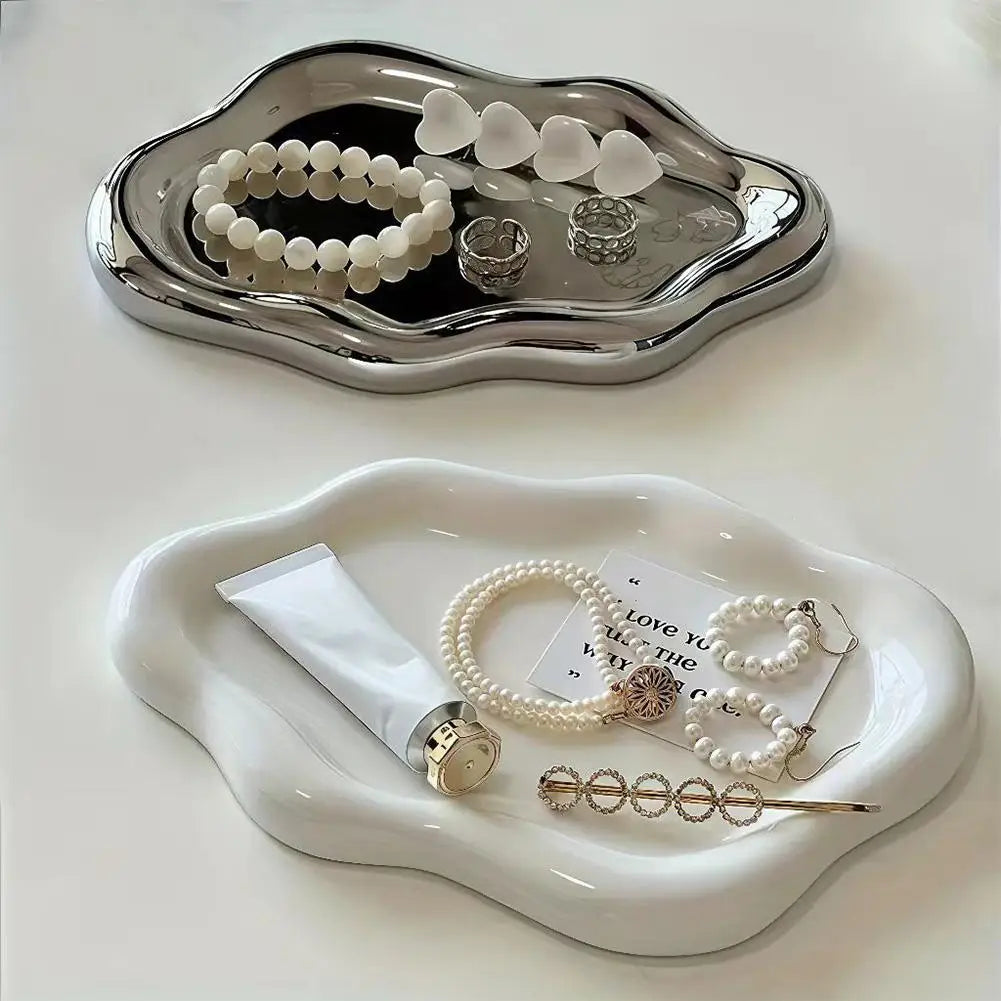 Mid-Century Design Schmuckschale „Liquid“ – Organisches Dekotablett in Silber