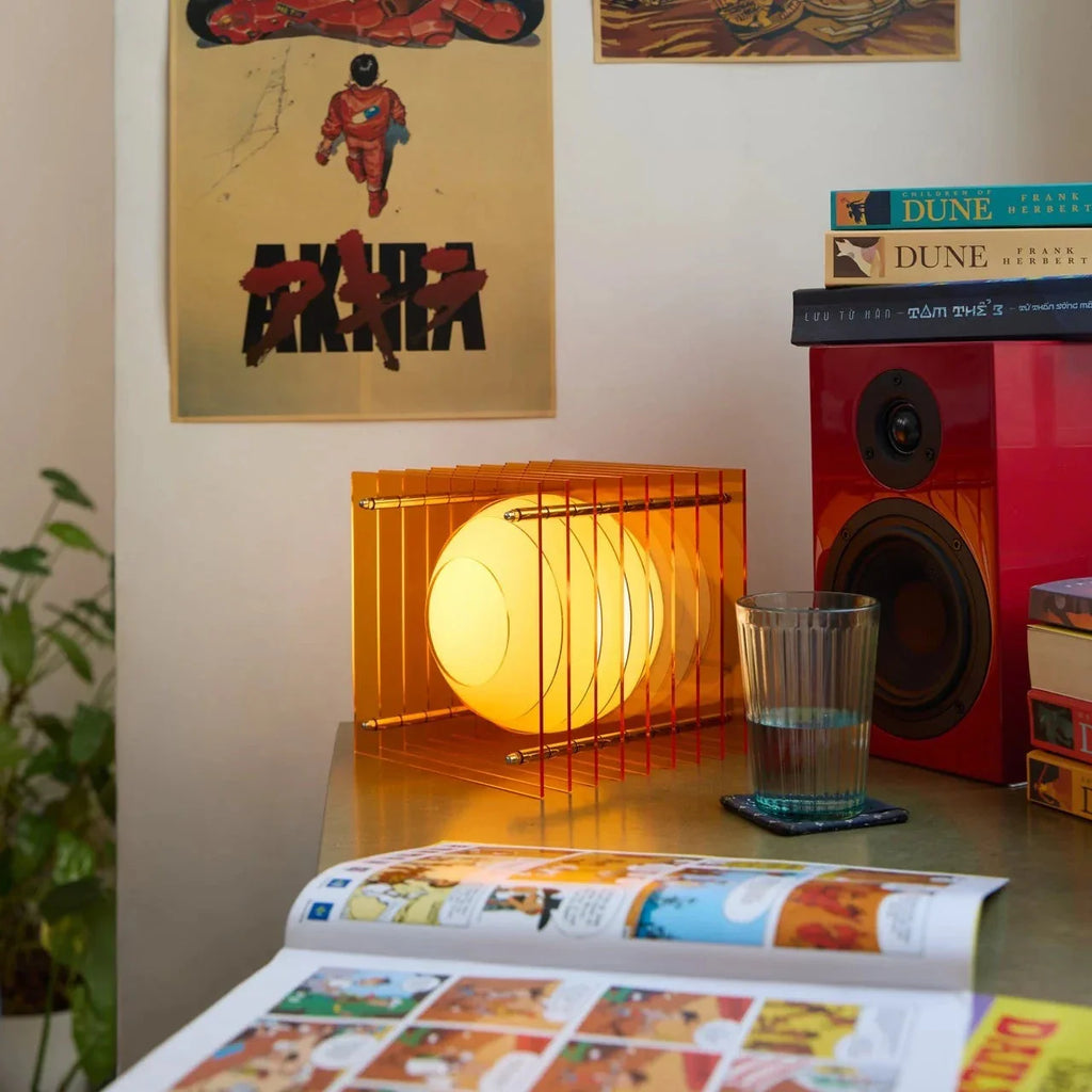 Space-Age Acryl-Tischleuchte „Orbit“ – Retro-Design Thousand Layer Lampe (15cm)